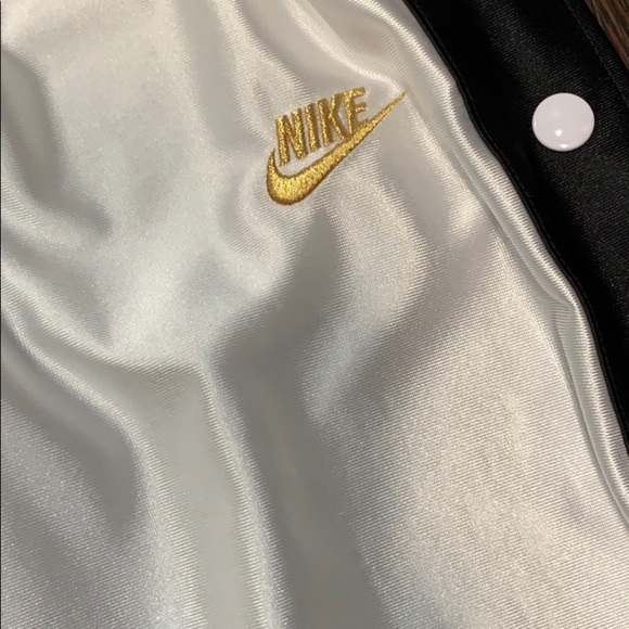 Nike track pant - Picture 2 of 3